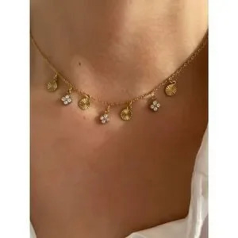 Diamond flower?necklace N2042